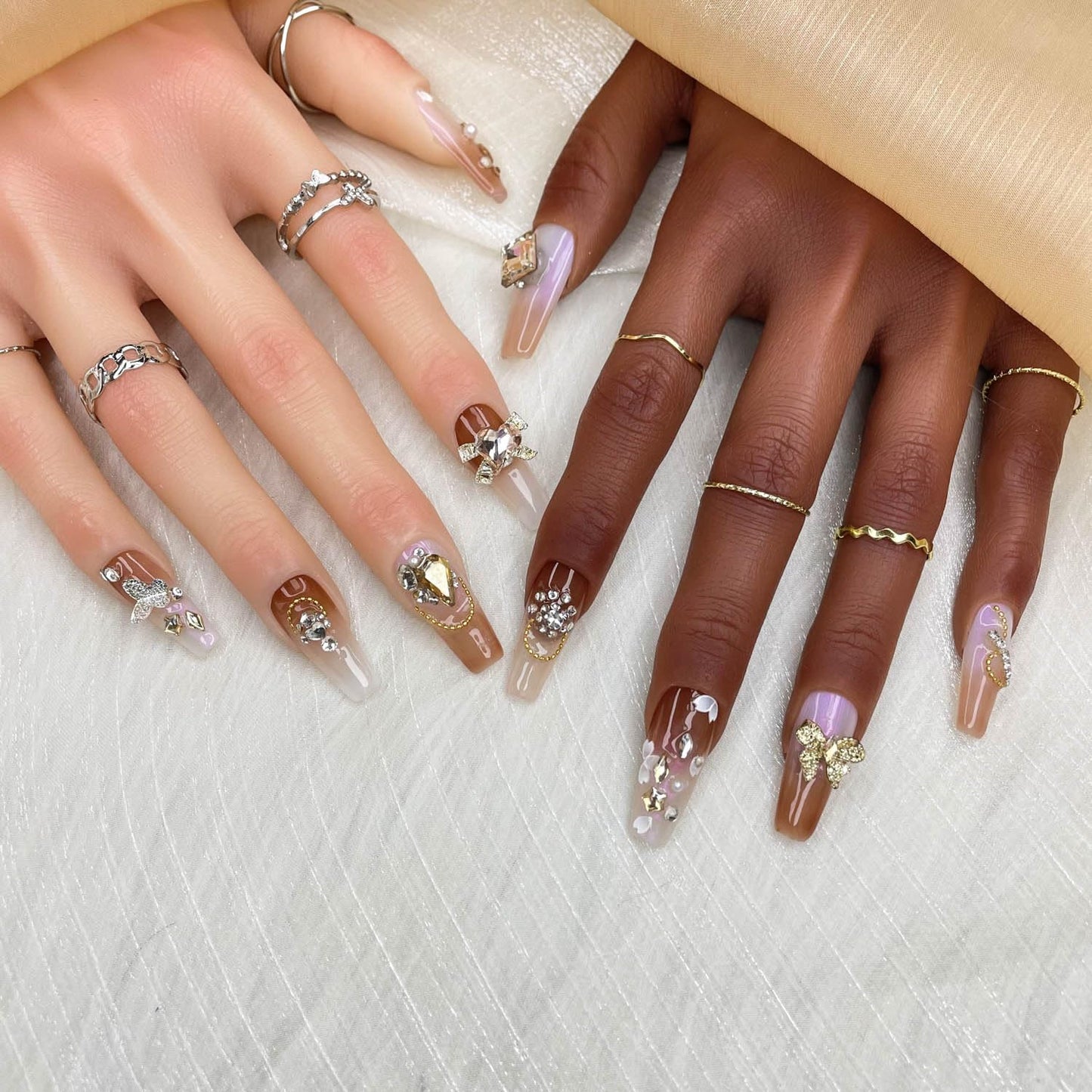 Handmade Press-On Nails - 3D Ivory Filigree Acrylic Fake Nails (Size M)