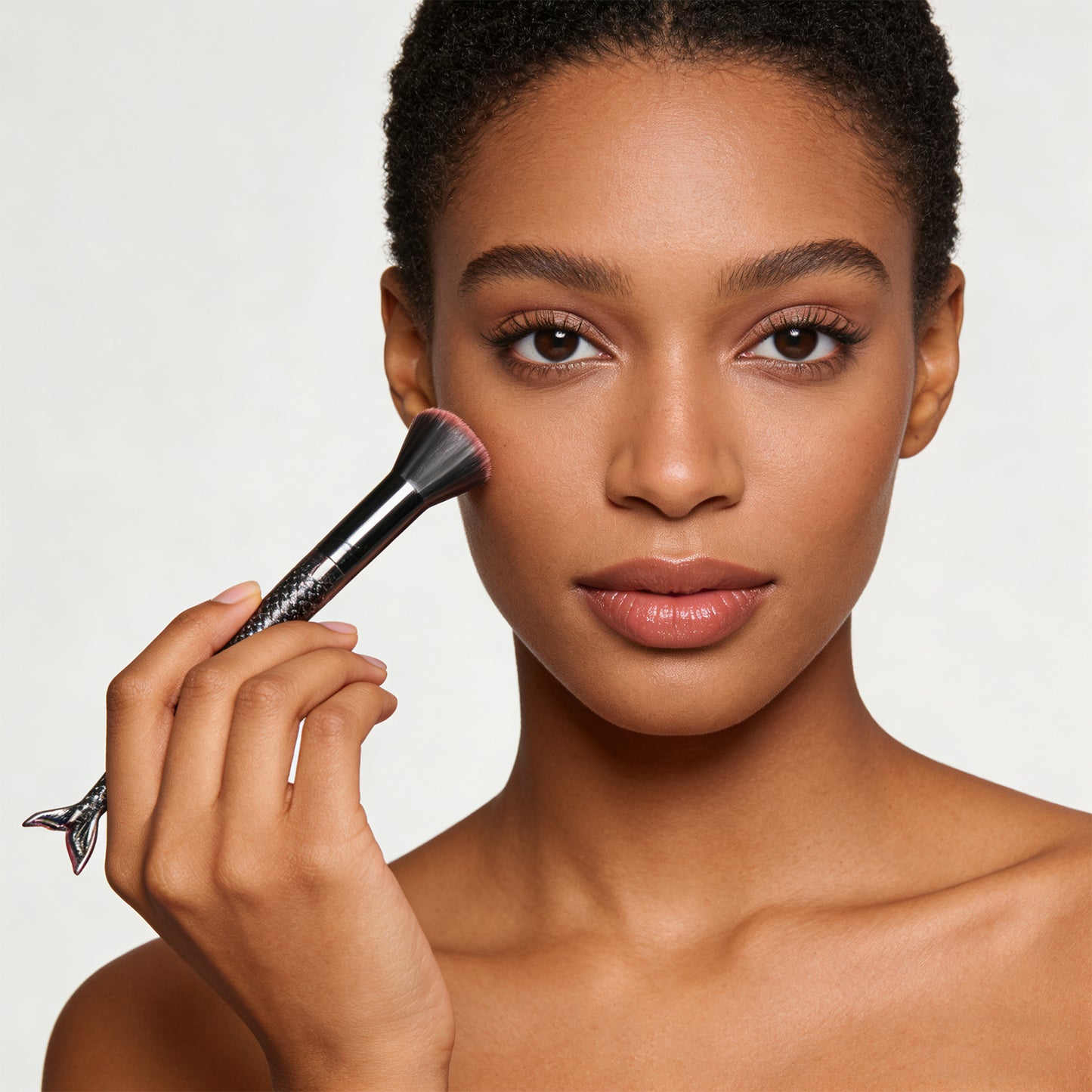 Professional Face Makeup Brush - Soft Bristle Cosmetic Tool