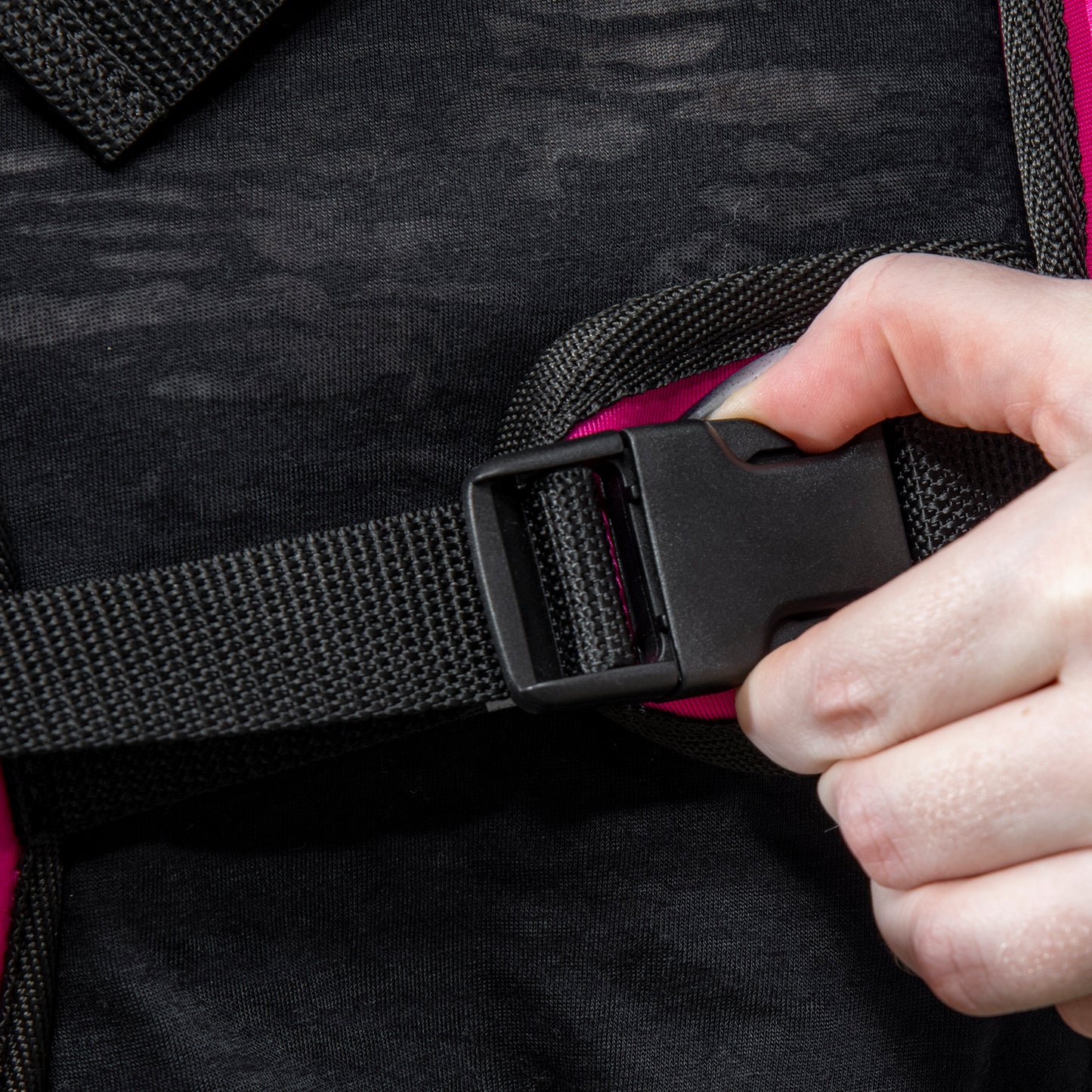 Adjustable Weighted Vest for Workout - 17.6 lbs, Pink