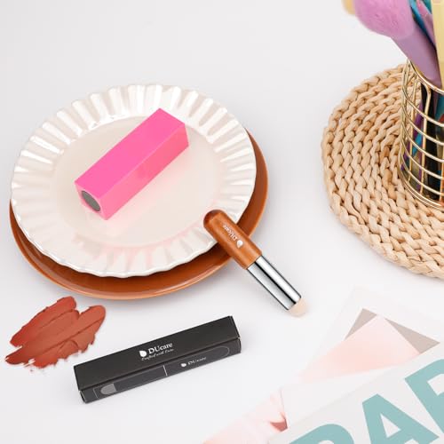 DUcare Lip Brush Lip Smudge Brush With Cap Mini Lip Makeup Brush Multi-purpose Makeup Blending Brush for Home and Travel