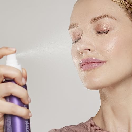 jane iredale Calming Lavender Hydration Spray, Natural Moisture-Locking Facial Mist Soothes Redness & Sets Makeup for a Natural Finish, Vegan, Gluten-Free
