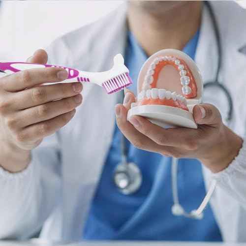 4 Pcs Denture Brush, Portable Denture Toothbrushes with Carrying Case, Dual Angled False Teeth Care Cleaning Brush with Multi-Layered Soft Bristles (Purple, Green, Blue, Orange)