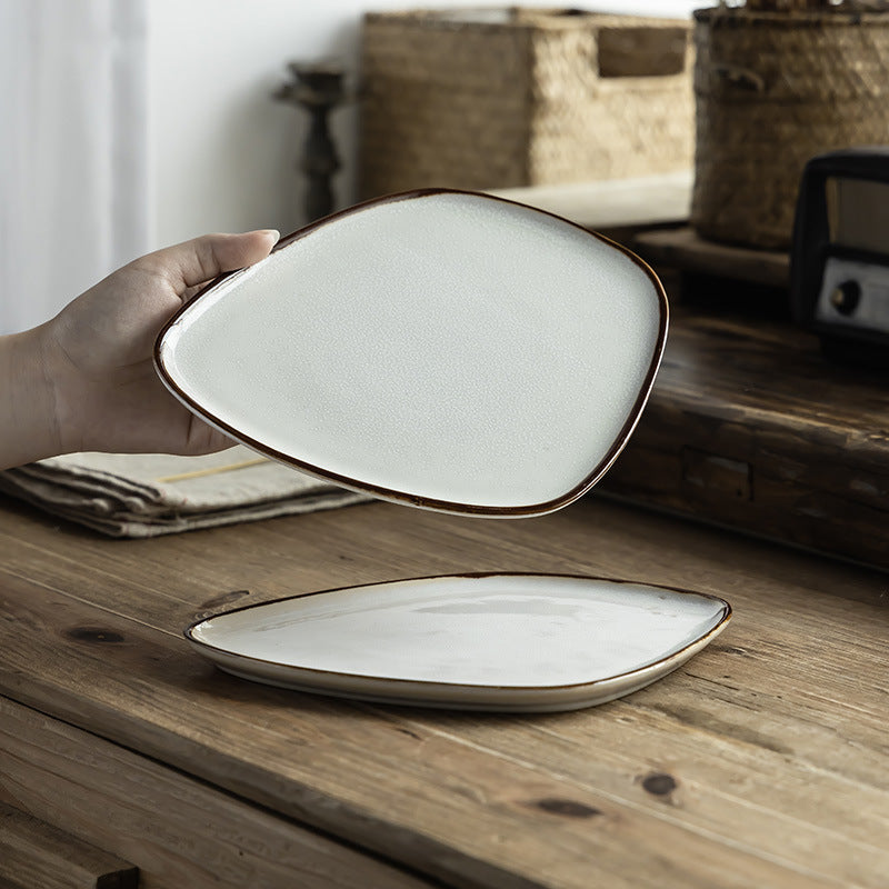 7.3 Inch Ceramic Irregular-Shaped Plate for Salad and Western Food