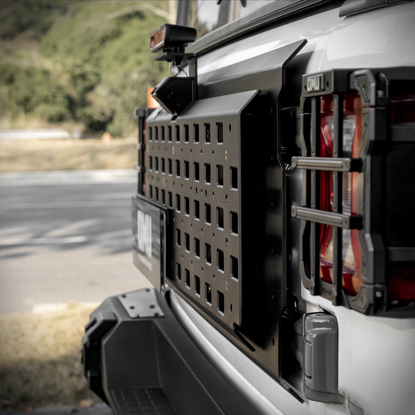 Heavy-Duty Aluminum Tailgate Expansion Panel for 2018+ Jeep Wrangler JL - MOLLE Storage Organizer, No-Drill Installation, Black