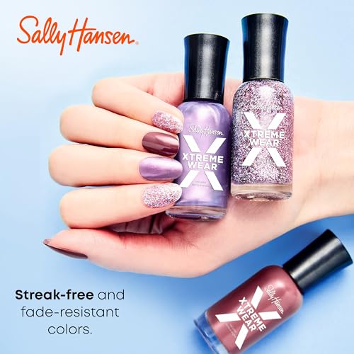 Sally Hansen Xtreme Wear, White On, Long Lasting, Chip Resistant, Semi Opaque, Shiny White Nail Polish