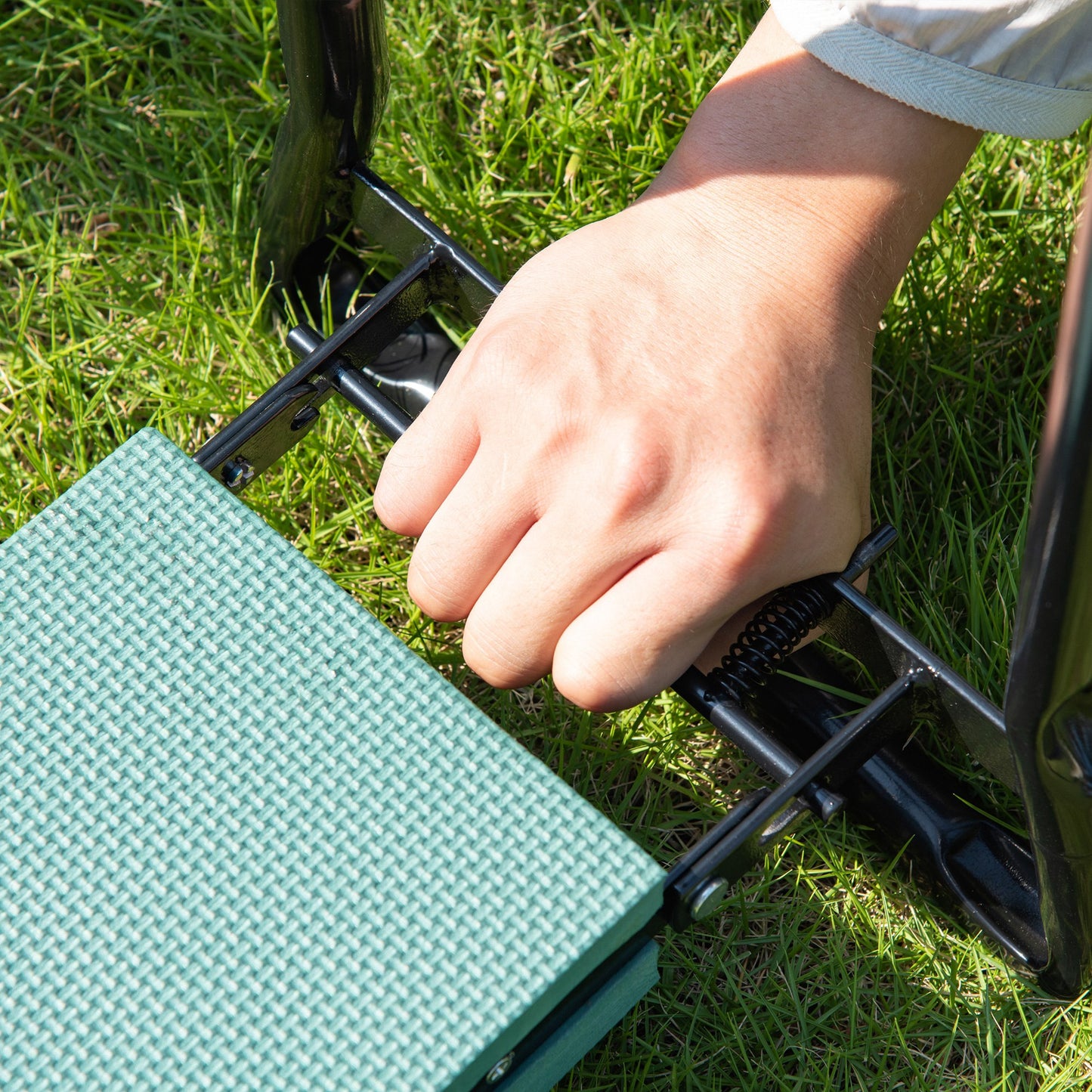 Garden Kneeler and Seat Bench - Foldable Padded Garden Stool in Green