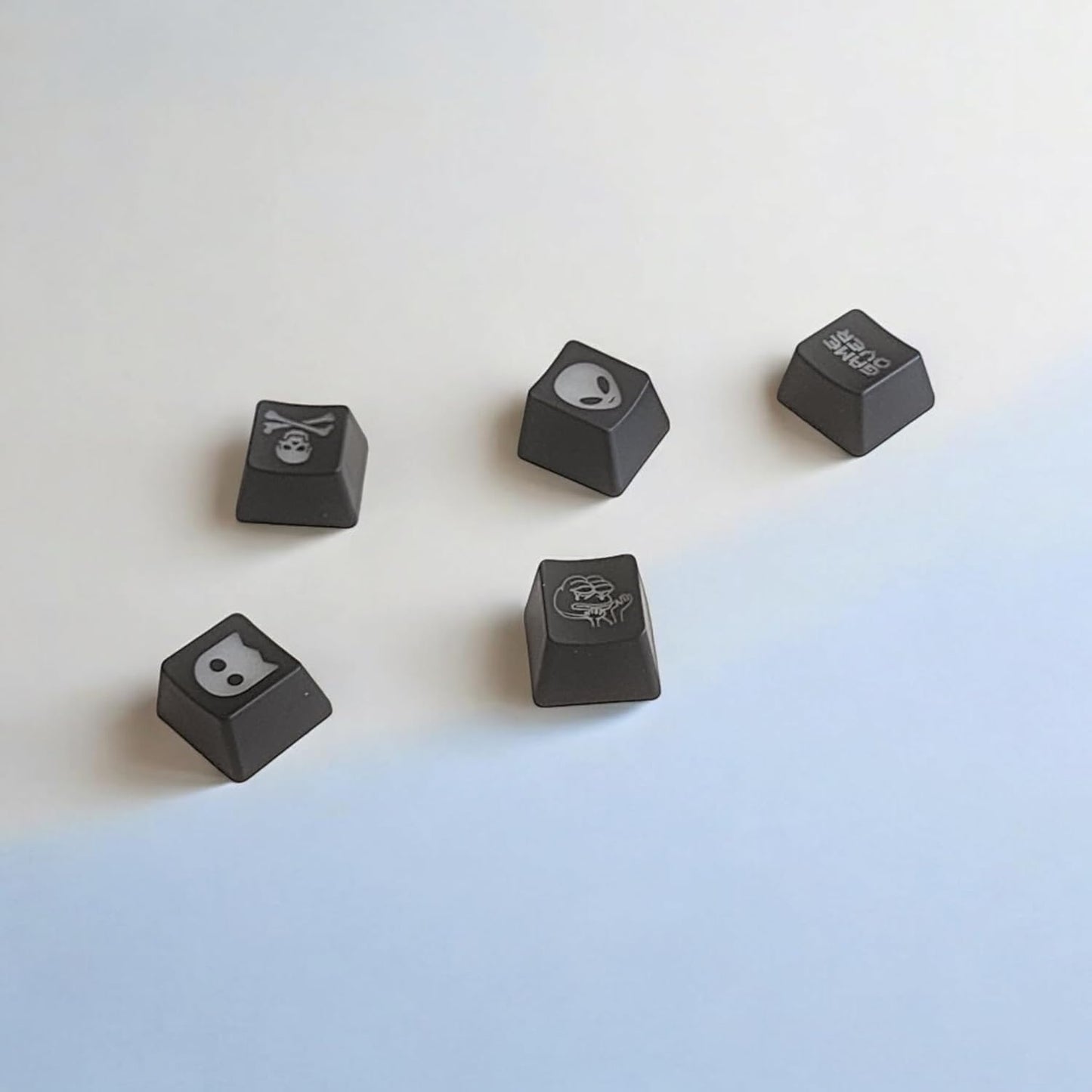 Alien Backlit Keycap Set - Custom kecaps for Cherry MX Mechanical Keyboard, SA Profile, R4 Keycaps, Translucent Backlight, PC Gaming Gifts, Personalized Keycap (Alien/Escape Key)