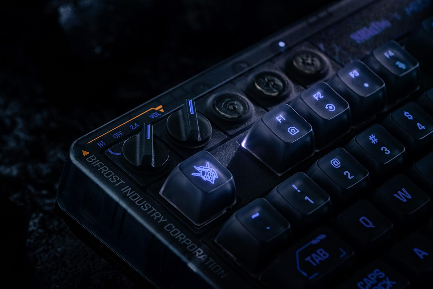 8BitDo Retro 87 Mechanical Keyboard with Hot-Swappable Kailh Switches, RGB Backlight, Programmable Buttons, Wireless 2.4G/Bluetooth/USB-C for Windows and Android - Mecha Break: Panther