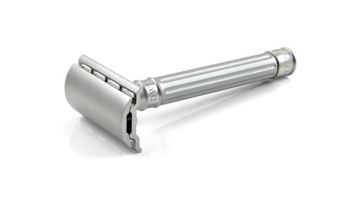 Edwin Jagger 3ONE6 DE Stainless Steel Safety Razor, Grooved, 1x Pack of DE Razor Blades (Anodized Silver)