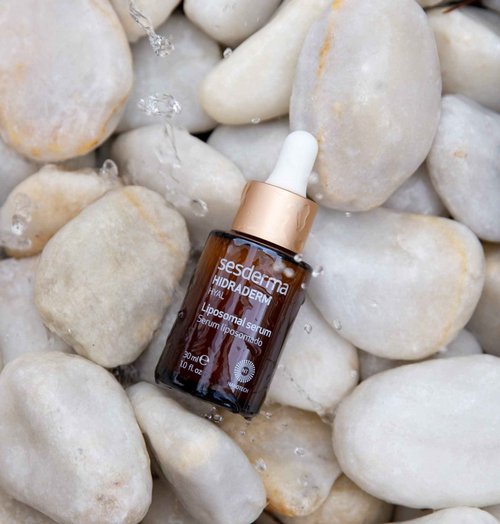 Sesderma HIDRADERM HYAL Serum, Ultra Hydrating Face Moisturizer with 3 Types of Hyaluronic Acid for Restored, Replenished Skin, 1.0 fl oz