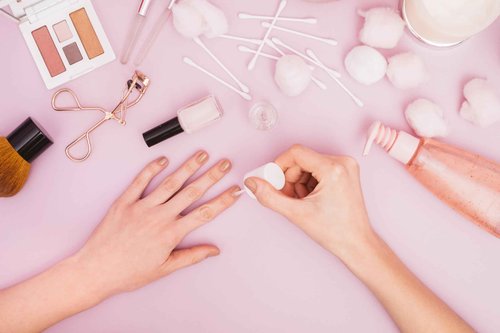 Swisspers Multi Care Cotton Balls, Triple Size, 200 Count, 4.75-Ounce (Pack of 24)