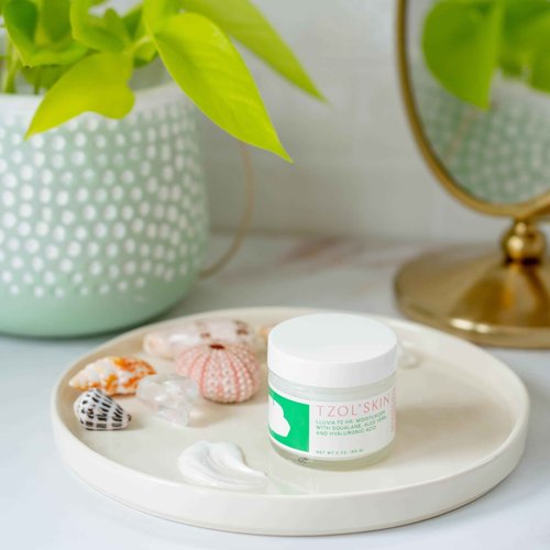 TZOL’SKIN - Lluvia 72 Hour Moisturizer - Intense Hydration - With Aloe Vera & Hyaluronic Acid - Lightweight & Non-greasy - Smooth Dull Skin - No Paraben, Silicones & Sulfates - Vegan - Cruelty Free