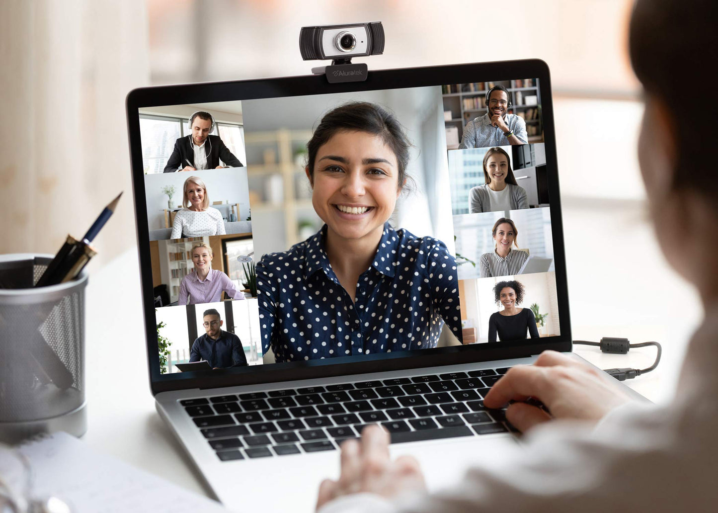 Aluratek HD 1080P Video Webcam (AWC04F) Full HD Webcam with Built-in Microphone, Autofocus, and Adjustable Clip Perfect for Streaming, Video Calls, and Online Meetings Video and Audio