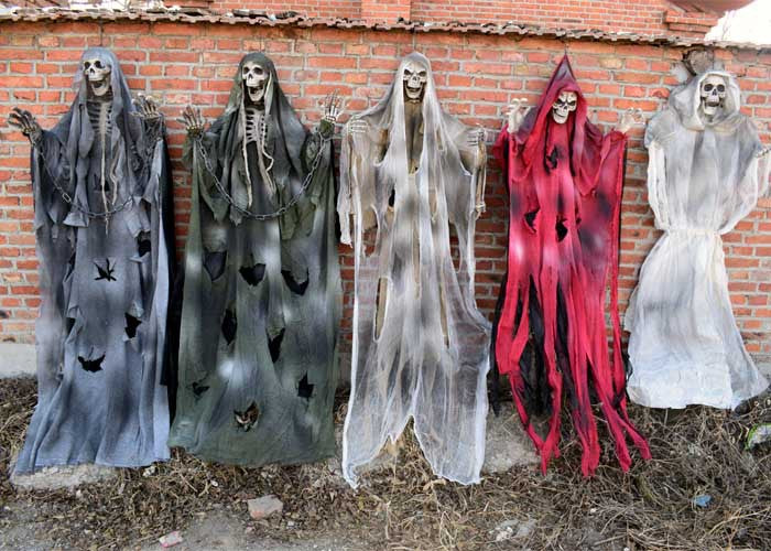 Halloween Skeleton Hanging Decoration for Haunted House & Party Decor