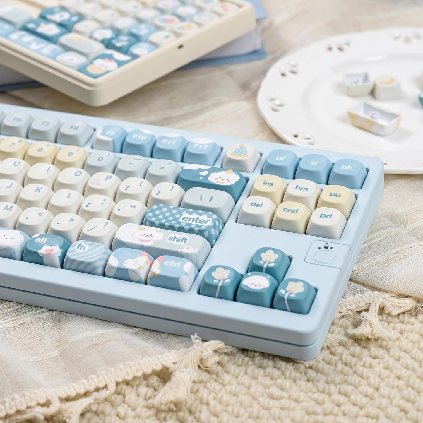 134keys Cute Keyboard Keycap PBT Blue Keycaps 60 65 75 100 Percent, MOA Profile Dye-Sublimation Custom Keycap for Cherry Gateron MX Swithes Mechanical Keyboards