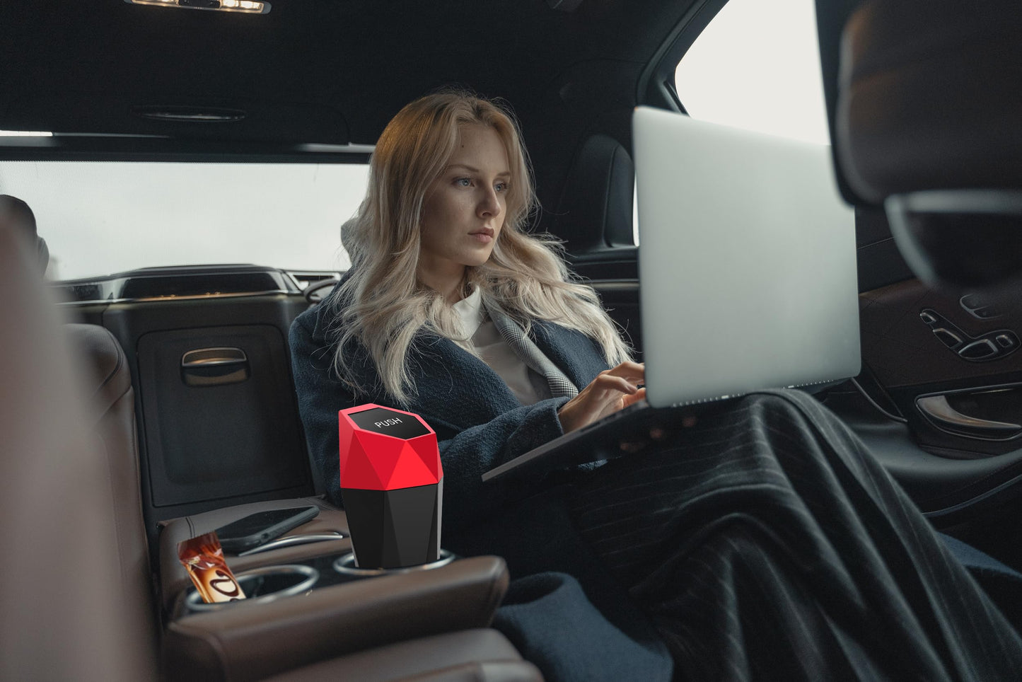 Ginsco Car Trash Can Cup Holder, Mini Car Trash Can with Lid, Car Accessories for Interior, Leakproof Small Trash Cup for Car, Home with Additional 2 ABS Hooks and 90pcs Trash Bags Red