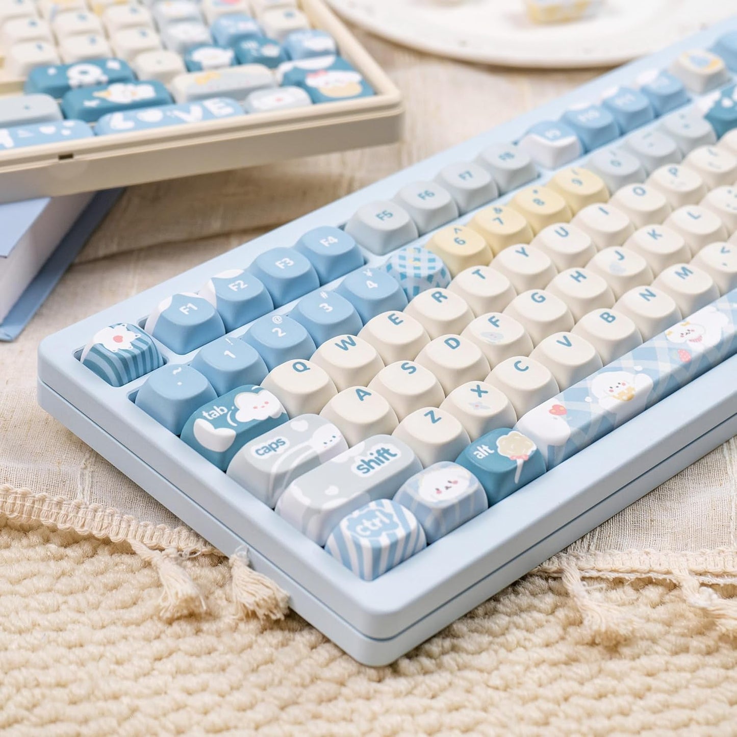 134keys Cute Keyboard Keycap PBT Blue Keycaps 60 65 75 100 Percent, MOA Profile Dye-Sublimation Custom Keycap for Cherry Gateron MX Swithes Mechanical Keyboards