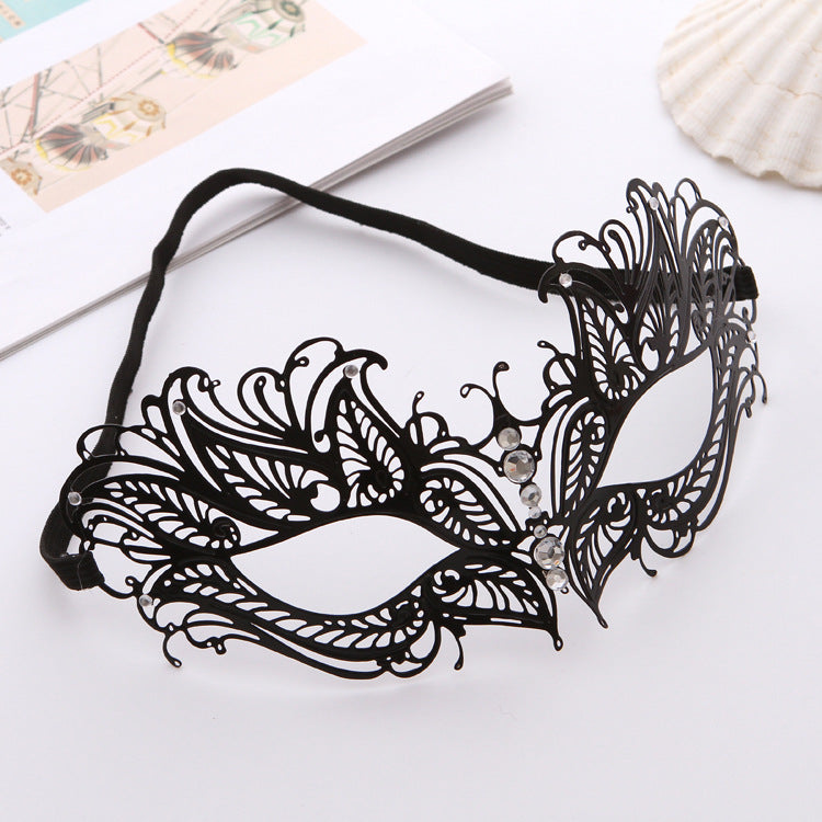 Diamond Metal Mask - Black