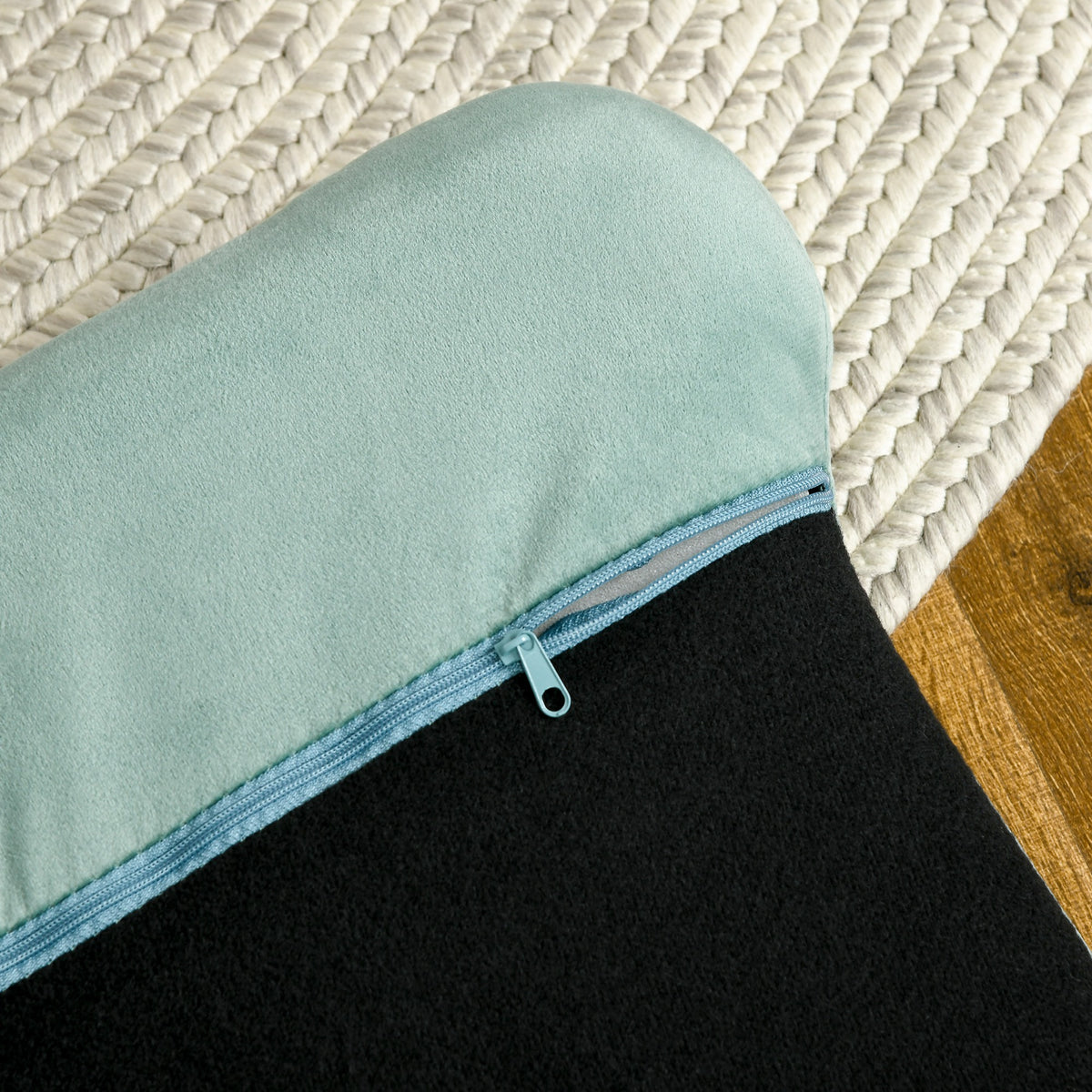 Pet Sofa Bed with Cushion and Solid Wood Legs - Green for Medium & Large Dogs