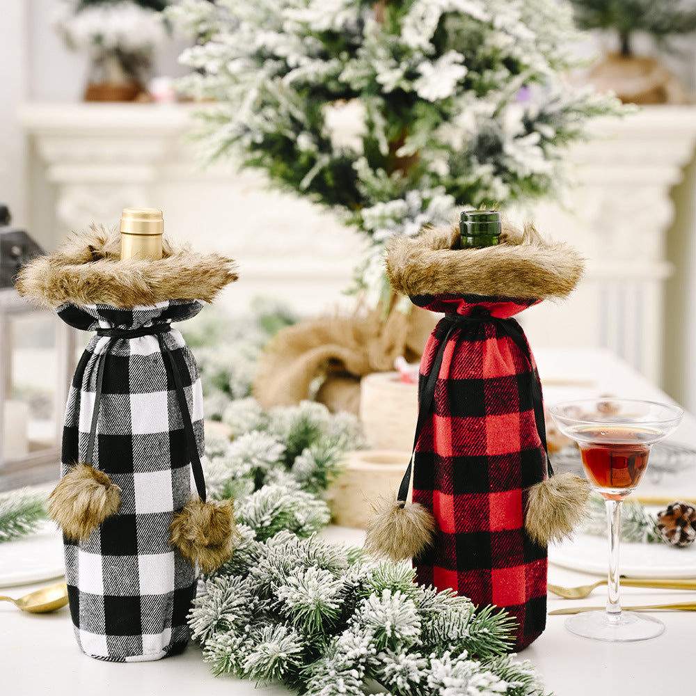 Christmas Wine Bottle Cover – Mechanical Sewing Craft with Variants