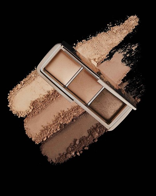 Hourglass Ambient Lighting Palette. Three-Shade Highlighting Palette for Your Best Complexion.Cruelty-Free and Vegan. VOL 2
