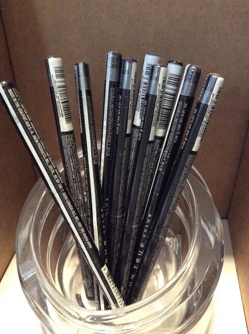 Avon True color Glimmersticks Diamonds Eye Liner Smoky Diamond Lot of 10