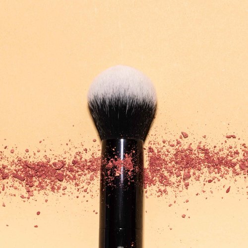 Lune+Aster Powder Duo Brush | Dual-Ended Makeup Brush For Application Of Bronzers, Blushes And Powders. Made with Alumium Handle, Vegan Bristles.