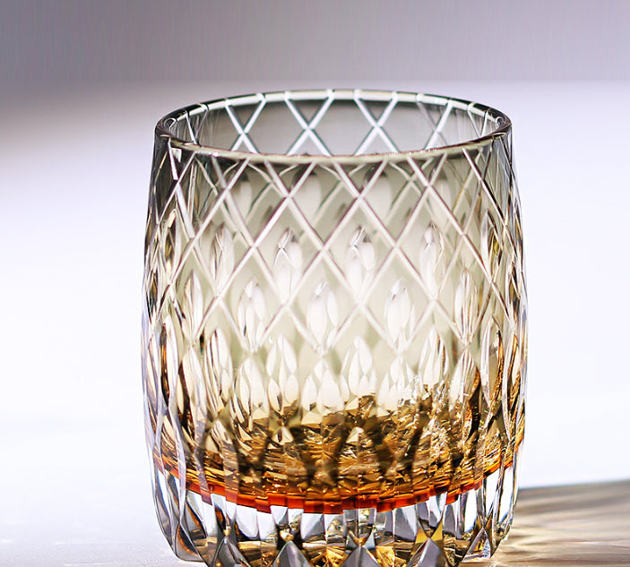 Crystal Whiskey Glass - Elegant Hand-Carved 400ml for Home Bar