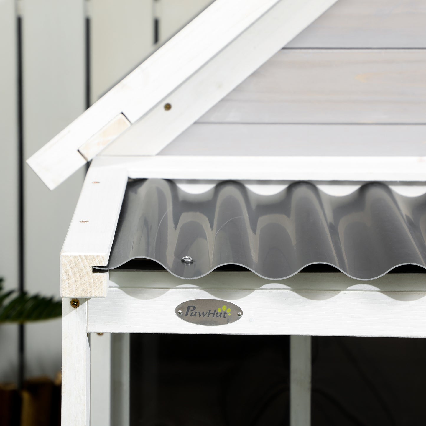 Wooden Dog House with Porch and Tilt Roof for Medium Large Dogs - Outdoor Pet Shelter
