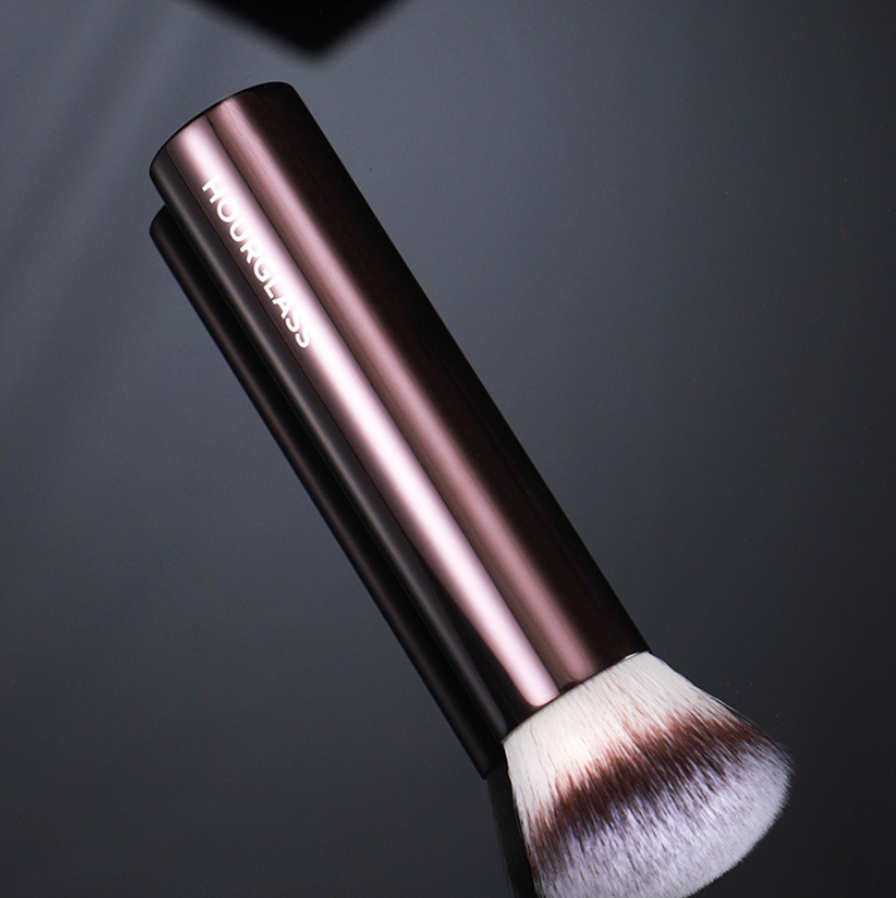 Inclined Flat Head Foundation Makeup Brush for Face Beauty Tool