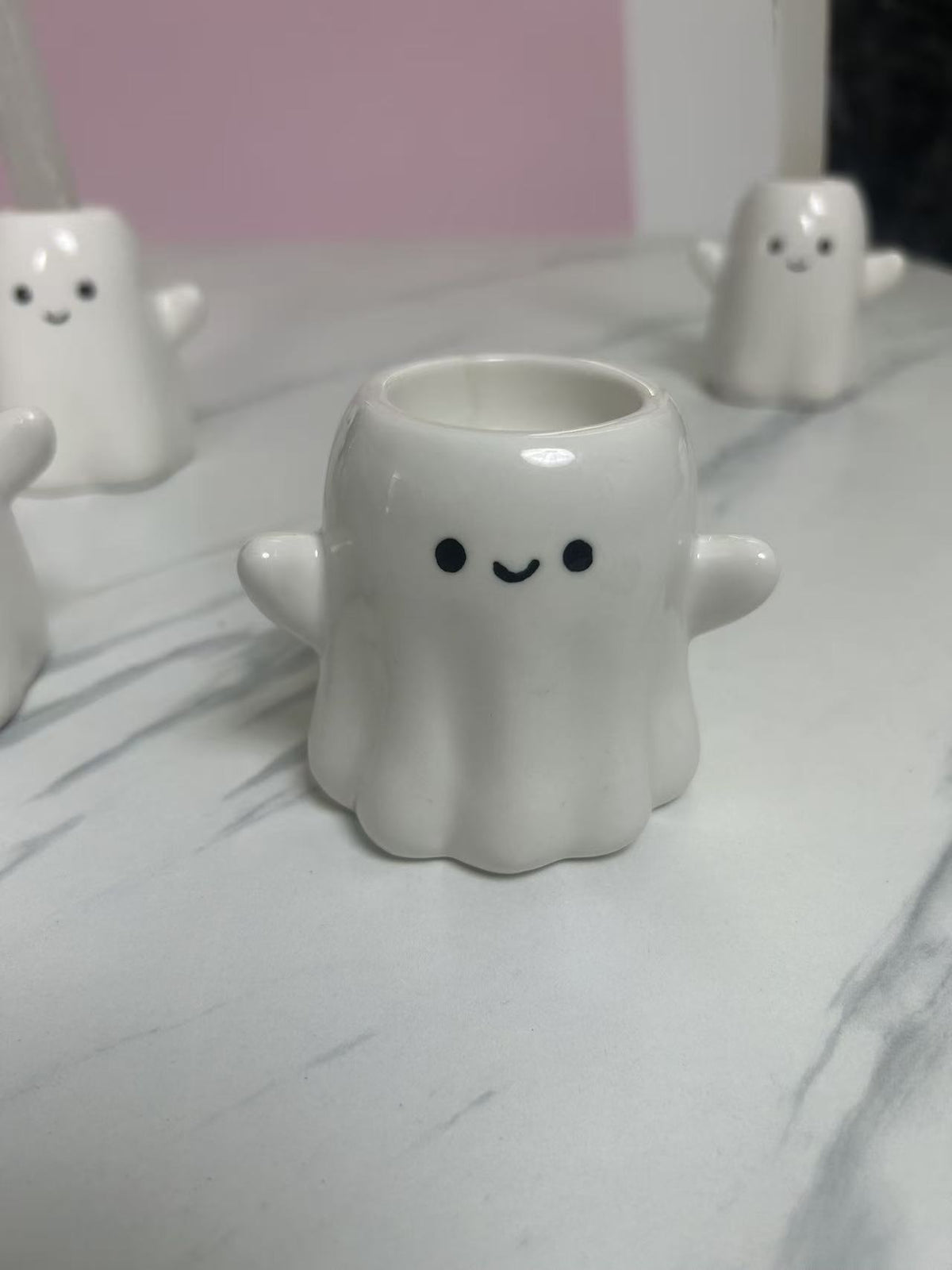 Ceramic Candle Holder - Elegant Home Decor & Table Centerpiece