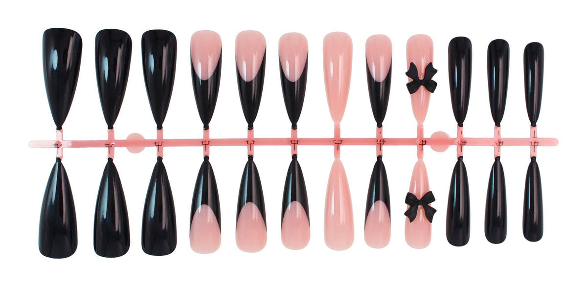 Minimalist Black Edged Nude French Manicure Nails Set for Women