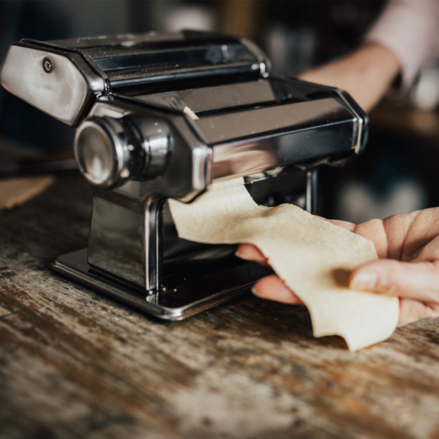 Pasta Maker Roller Machine with 9 Thickness Settings - Silver