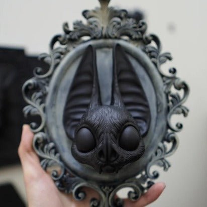 Halloween Gothic Style Bat Pendant Decor - Festive Resin Ornament