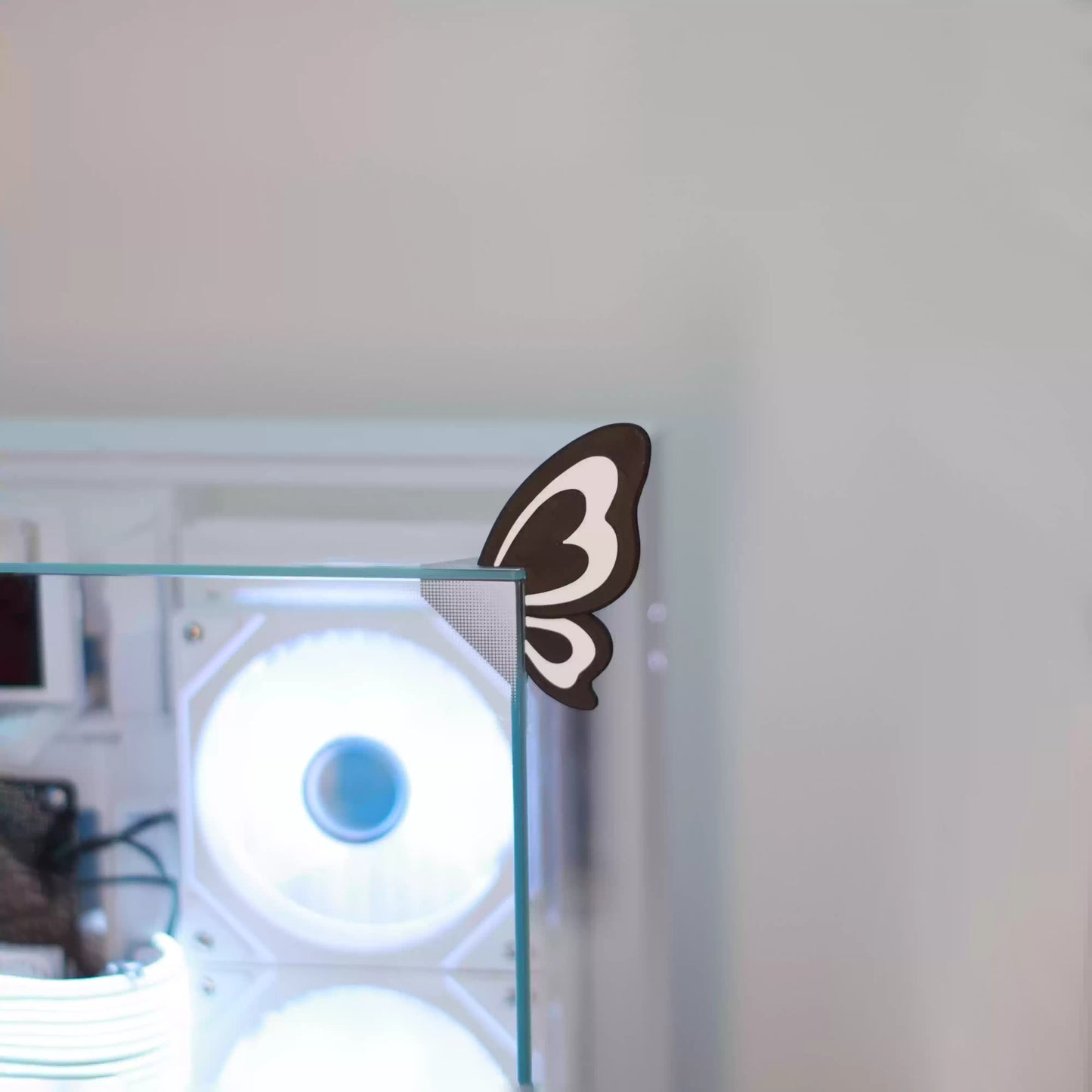 Anime-Style Gaming Monitor Decor with Butterfly Ear Design - Black & White