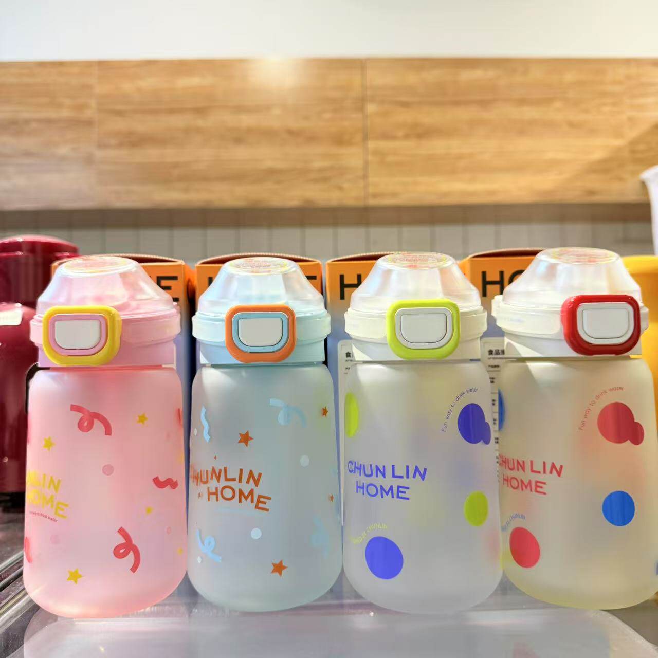 Leak-Proof Portable Plastic Water Cup with Straw - Multiple Colors & 600ml Capacity