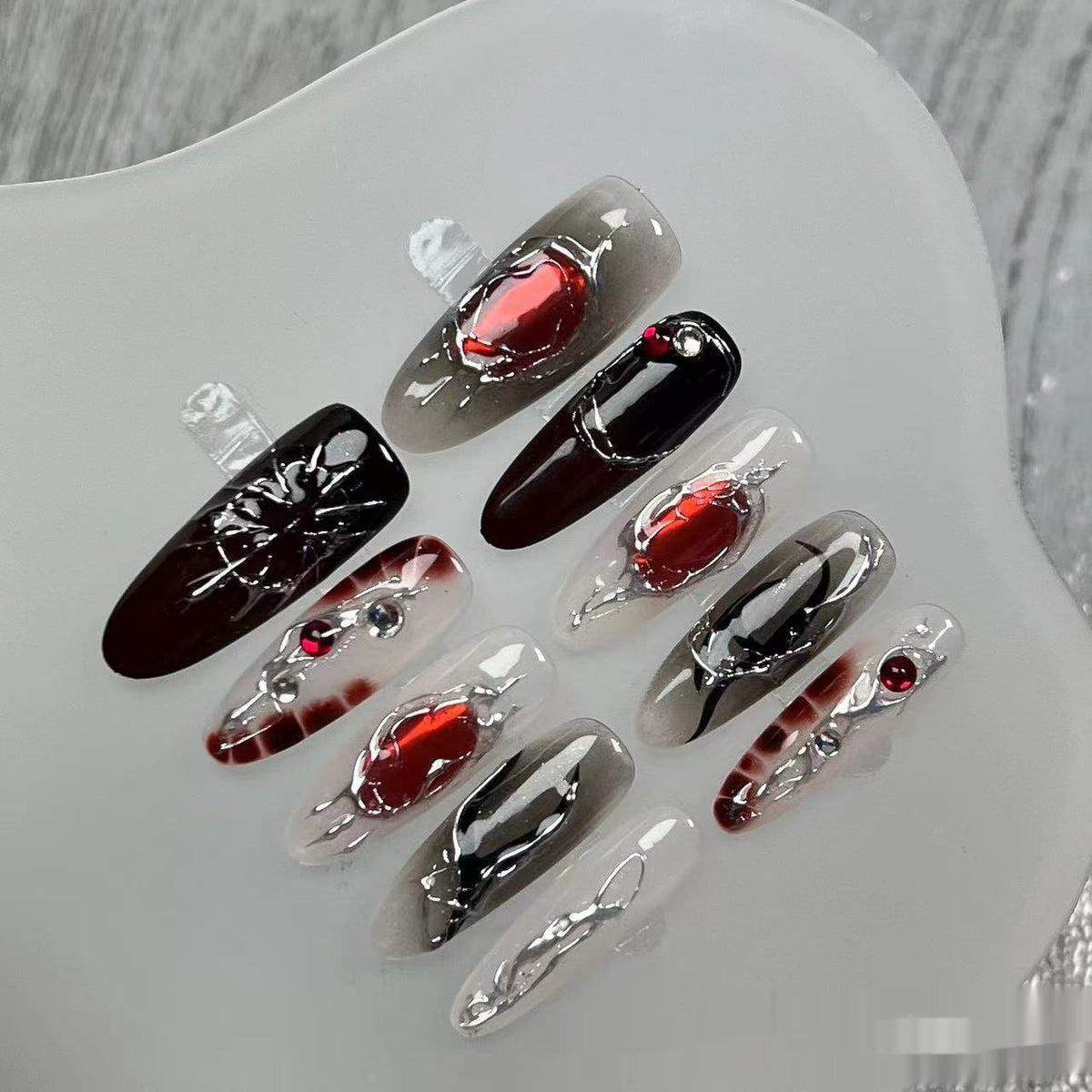 Black and Red Gradient Handmade Wearable Nail Art Kit - Prolate Ellipse XS-L