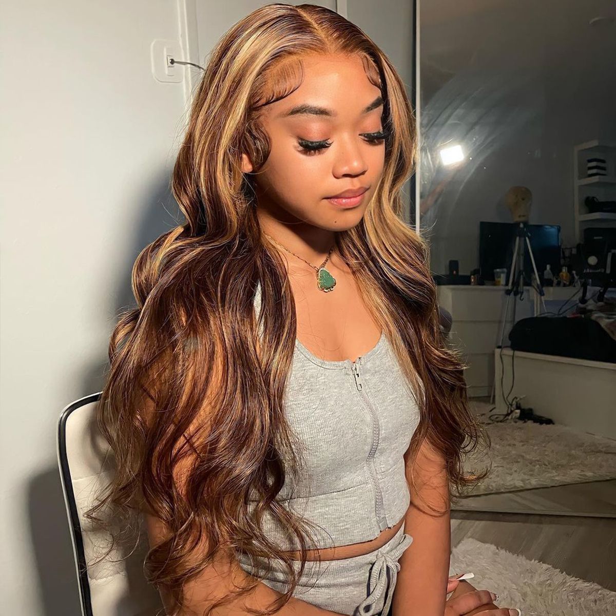 Body Wave Human Hair Wig - 4x4 Lace Closure Highlight P427