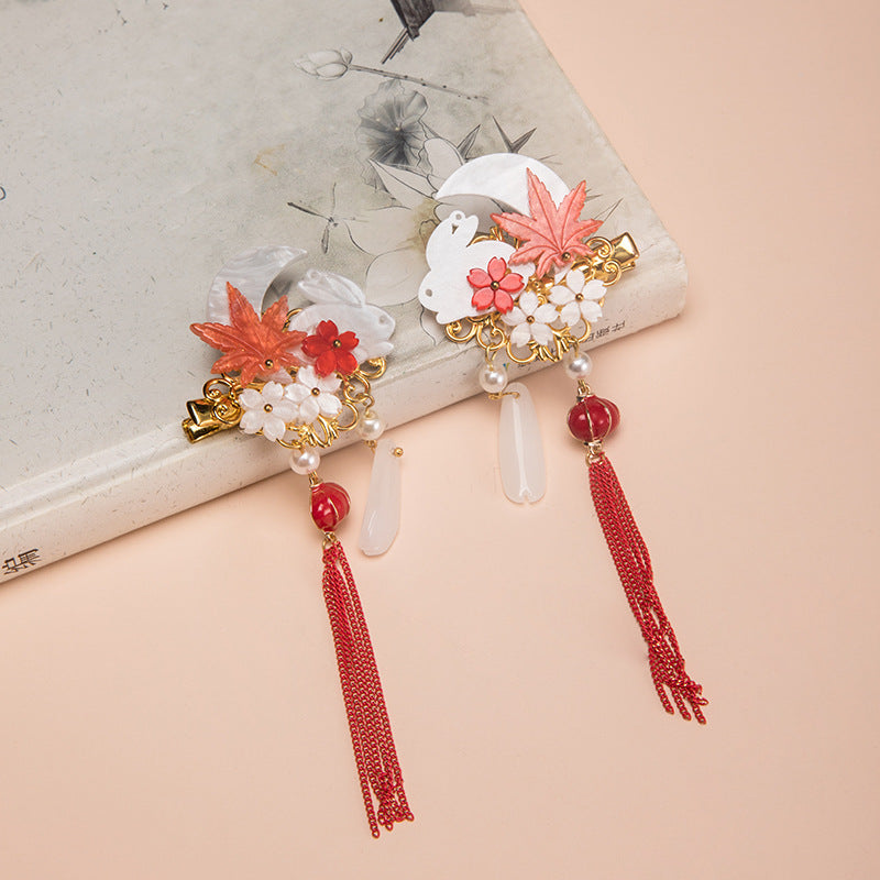 Vintage Rabbit Hairpin with Fringed Edge - Antique Clip