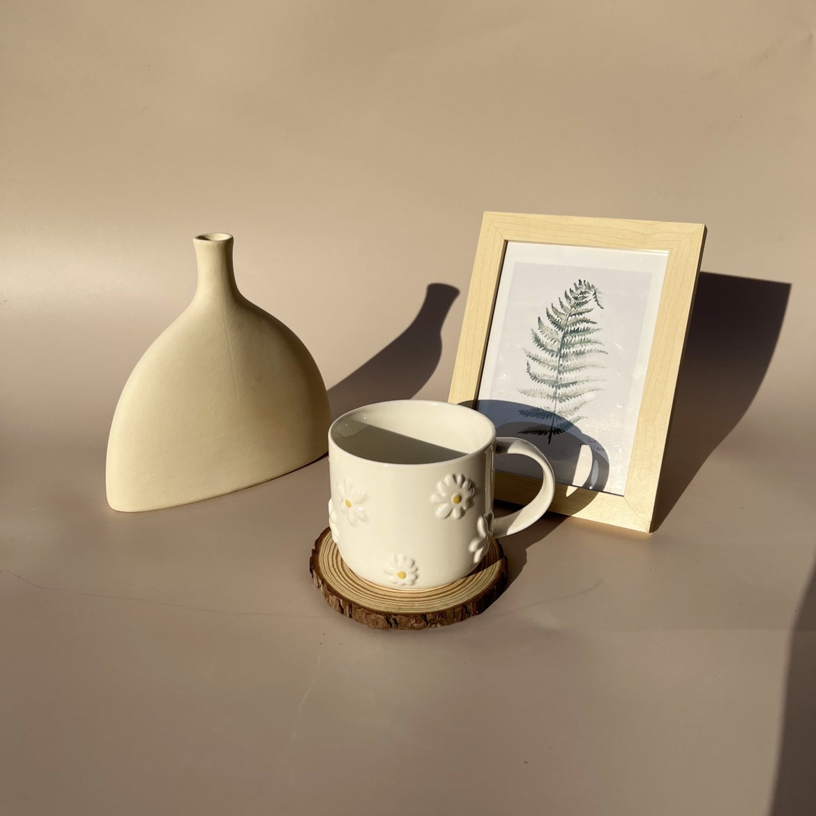 Ceramic Mug with Gardenia Pattern - 450ml Kitchen Drinkware