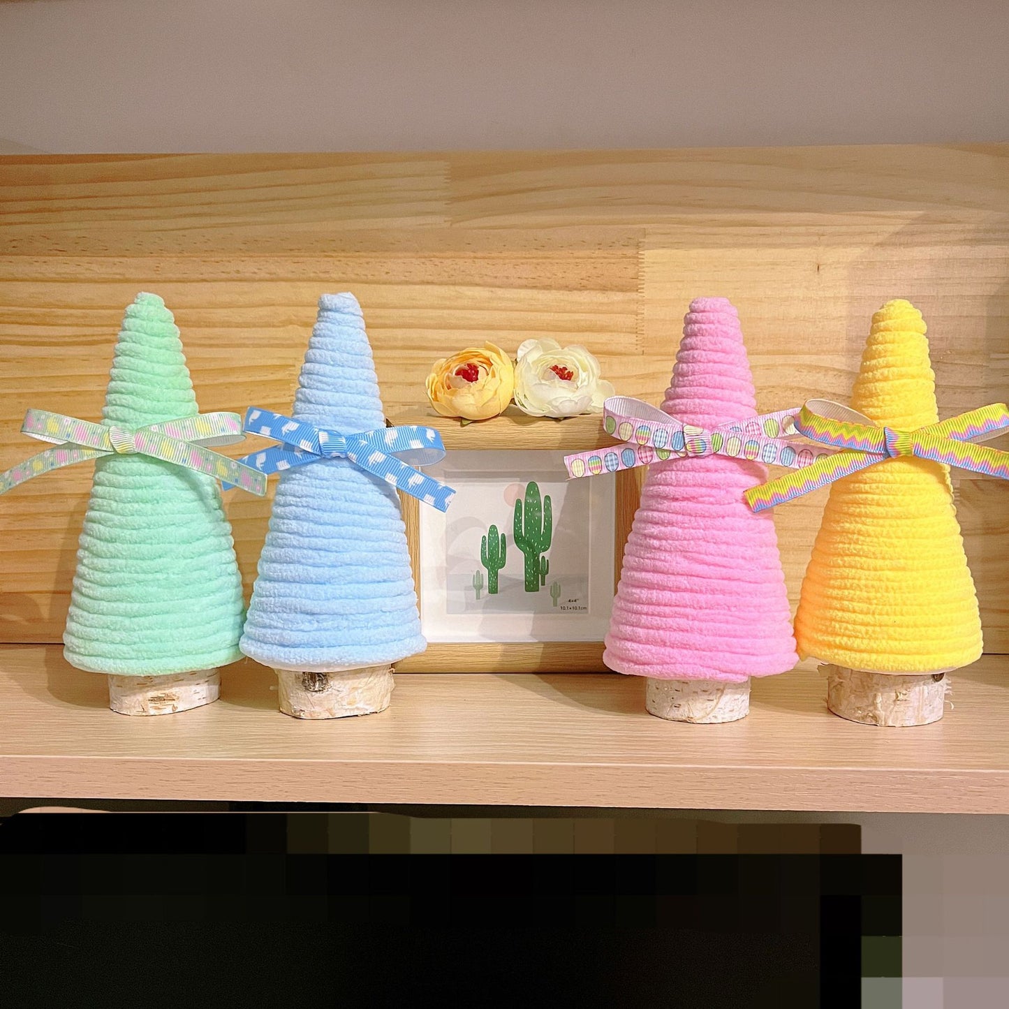 Creative Plush Decorative Desktop Ornaments - 5-Piece Wool Set, Handmade Home Decor