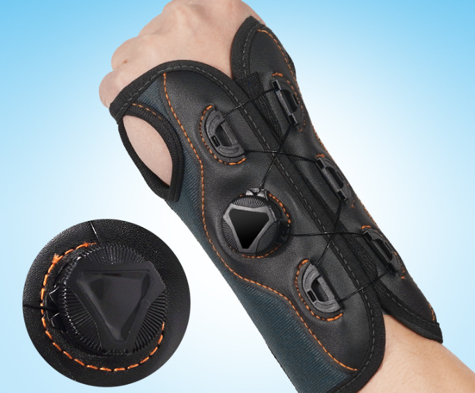 Adjustable Athletic Wrist Guard - Black