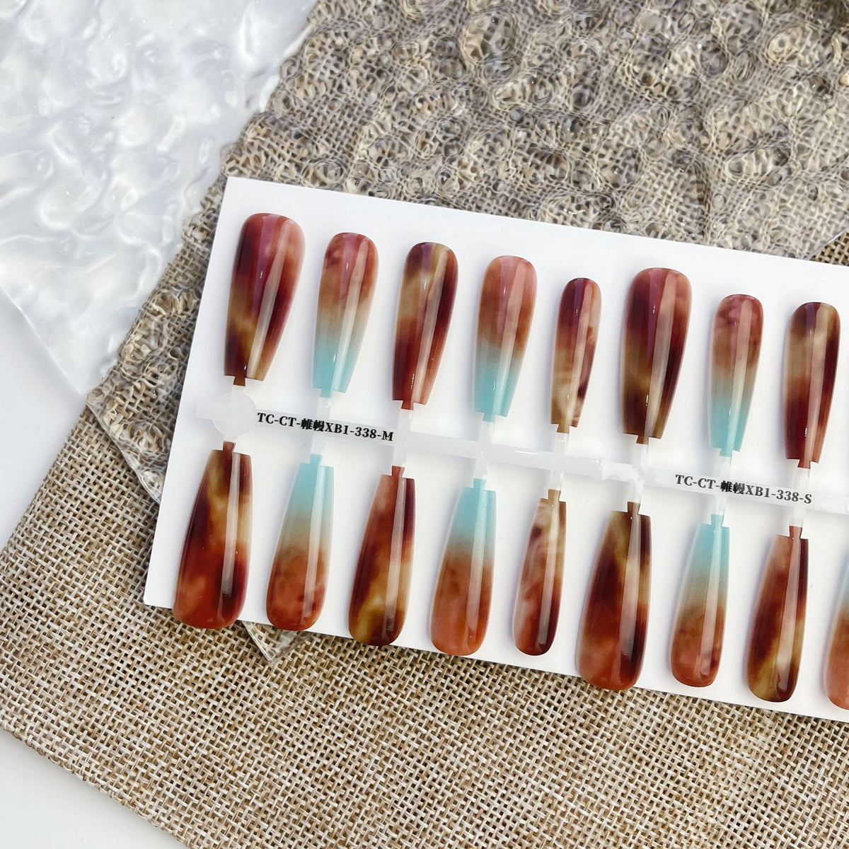 Gradient Autumn & Winter Nail Art Kit with Colorful Nail Stickers and Sealing Layers