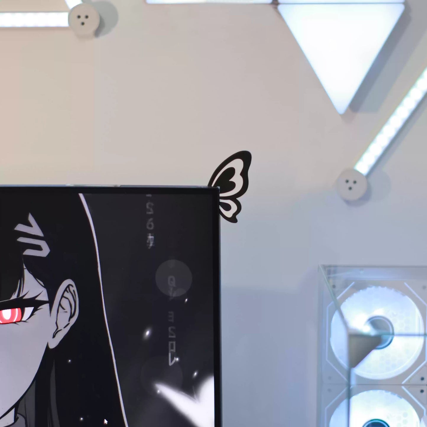 Anime-Style Gaming Monitor Decor with Butterfly Ear Design - Black & White