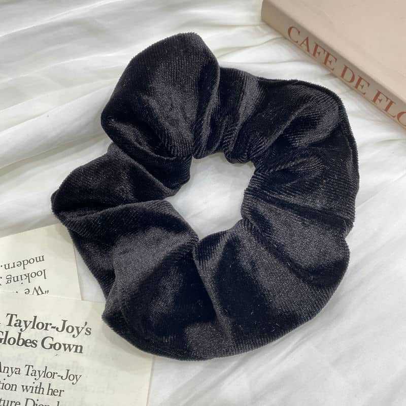 Velvet Large Hair Band for Autumn Winter Retro Style - Elastic Head Accessory