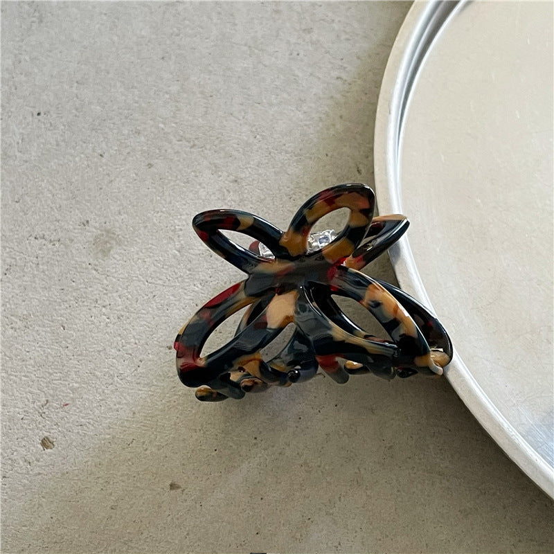 Retro Butterfly Hair Clip - Small Decorative Hair Accessory