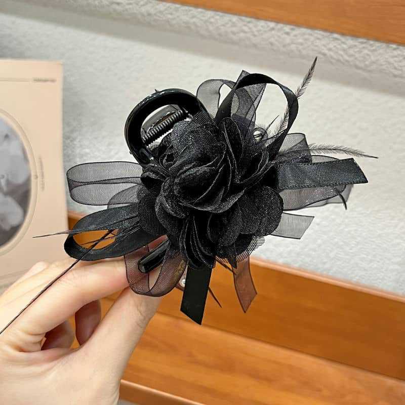 Camellia Feather Grip Hair Clip - Black