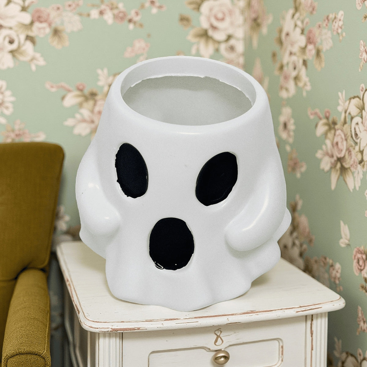 Ghost Snack Bucket Halloween Party Decor - Plastic Resin Ornament