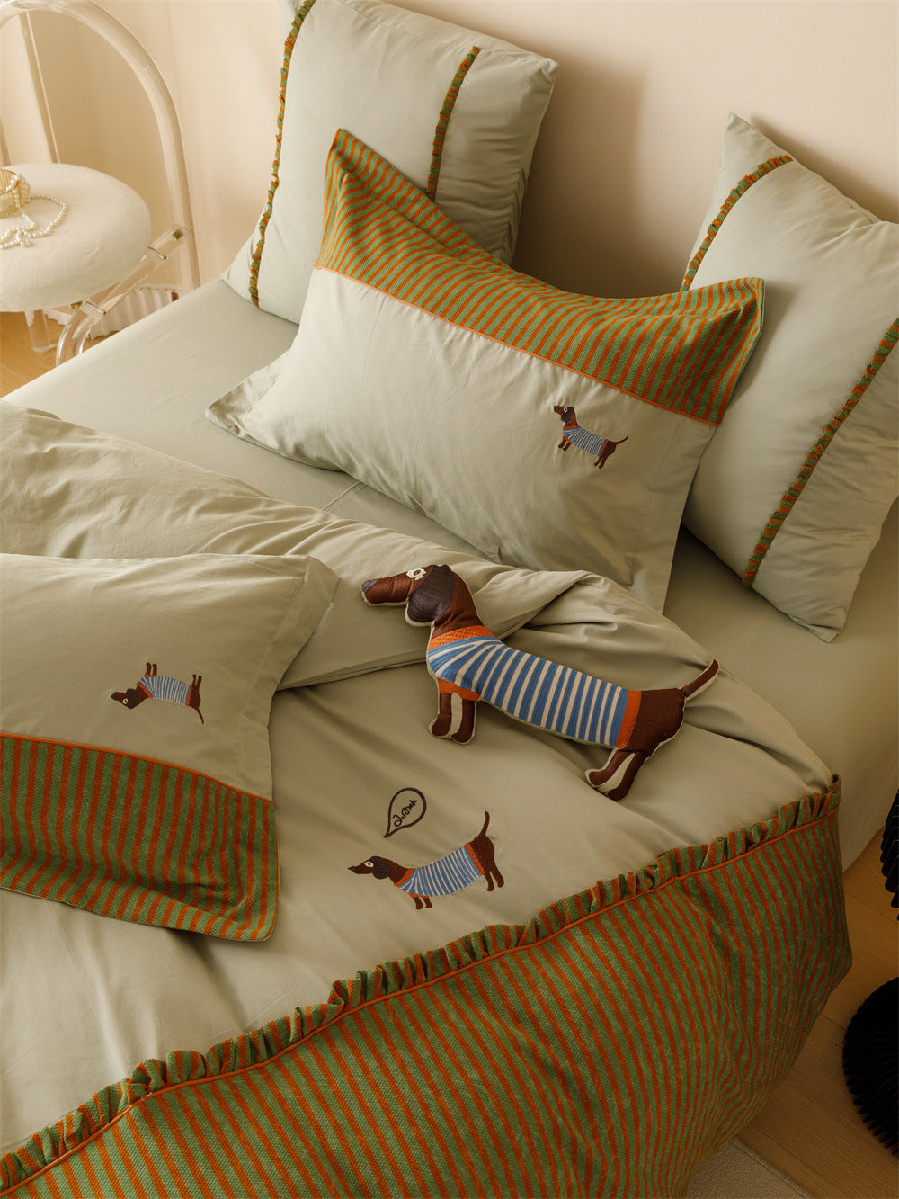 120 Thread Count Cotton Quilt Cover Bedding Set - Embroidered Four-Piece