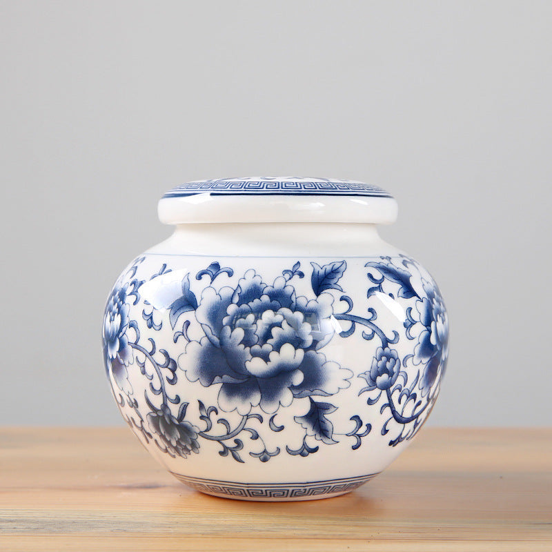 Blue and White Porcelain Tea Pot Storage Box with Sealed Canned Plaster